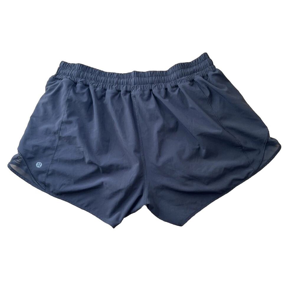 Lululemon Hotty Hot Low-Rise 2.5" Shorts – Black – Size 14